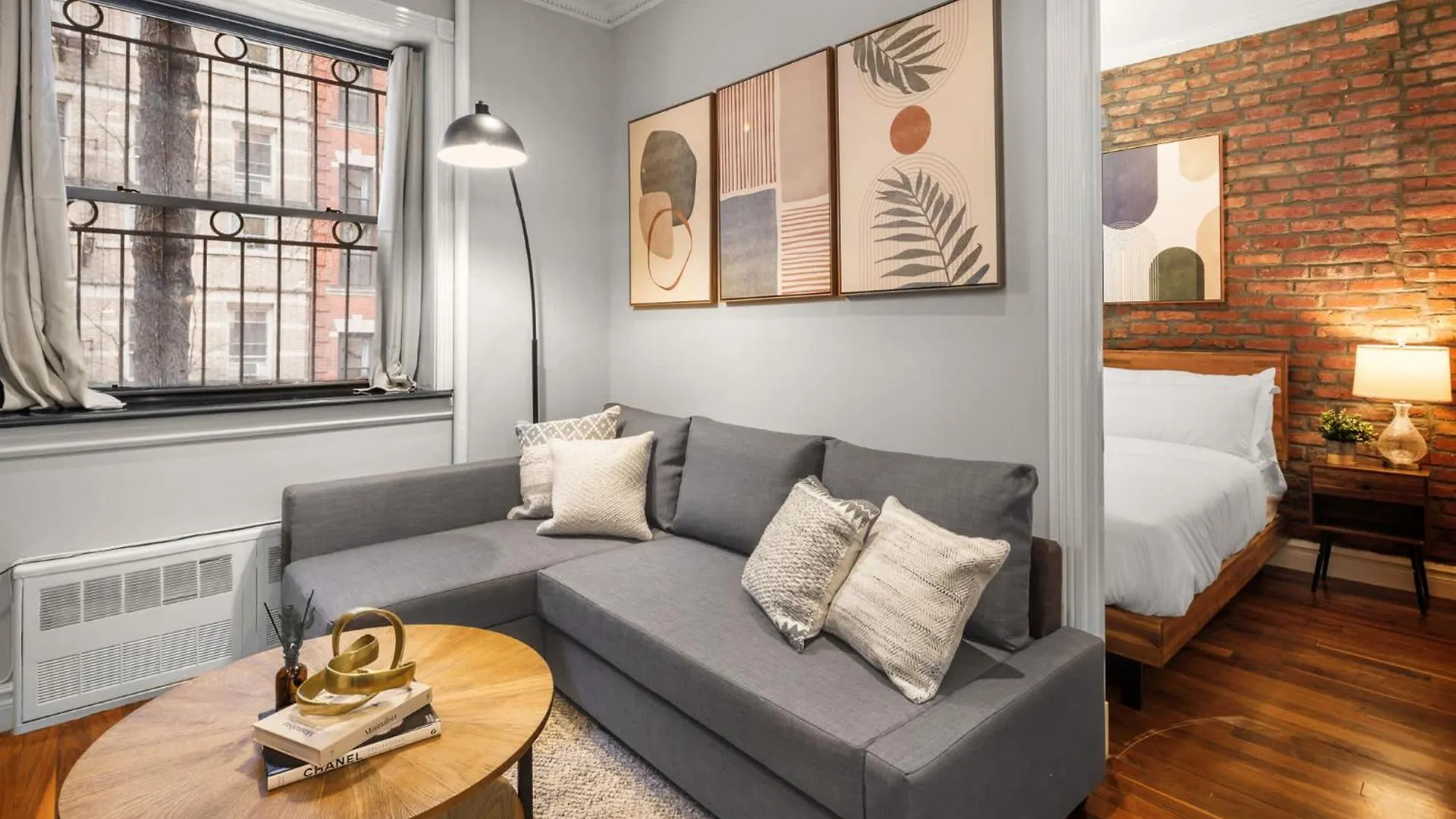 Trendy Nyc Stay Close To It All New York ABD